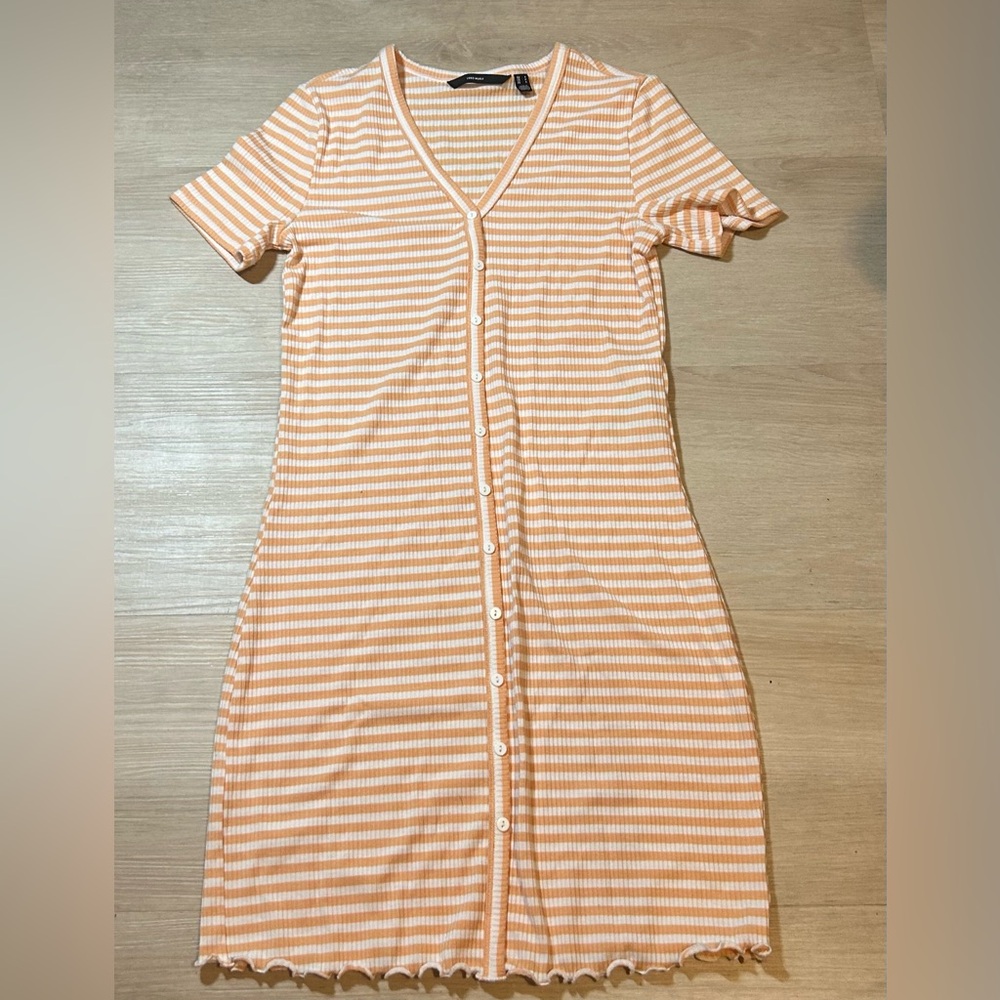 Vero Moda Nordstrom Midi white and coral striped dress. Size S-M
